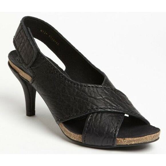 Pedro Garcia Black Leather Maggie Wide Strap Sandals - Picture 11 of 12